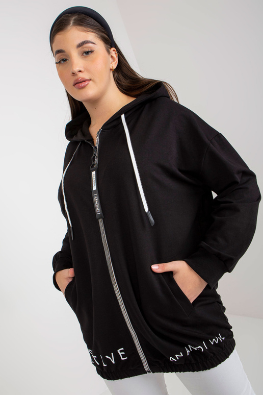 Must plusssuuruses kapuutsiga kampsun