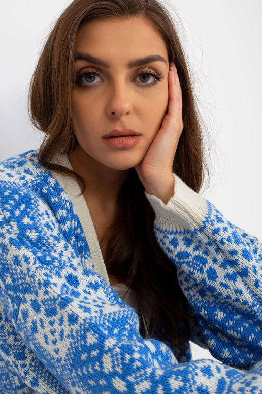 Valge ja sinise mustriga naiste...