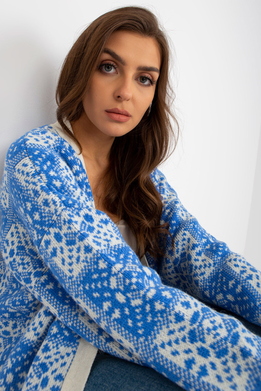 Valge ja sinise mustriga naiste...