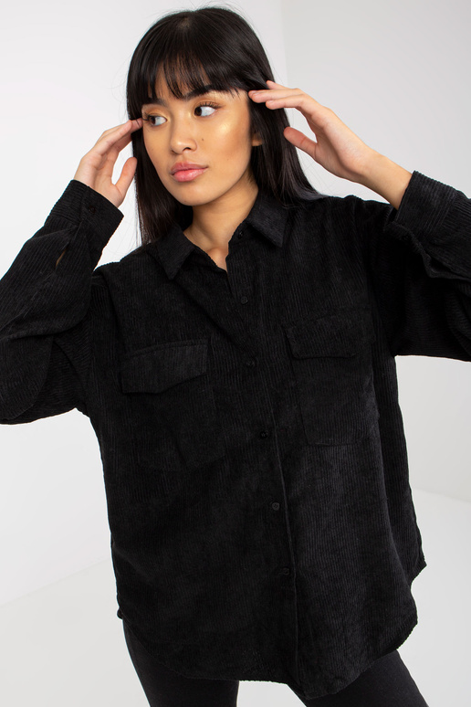 Must velvetist nööbiga särk