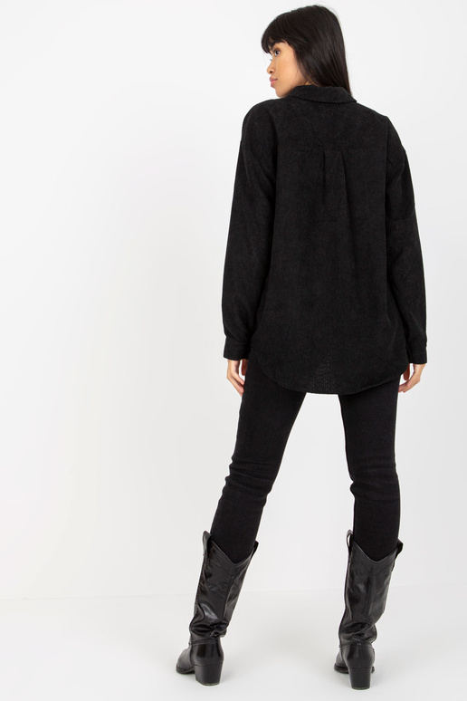 Must velvetist nööbiga särk