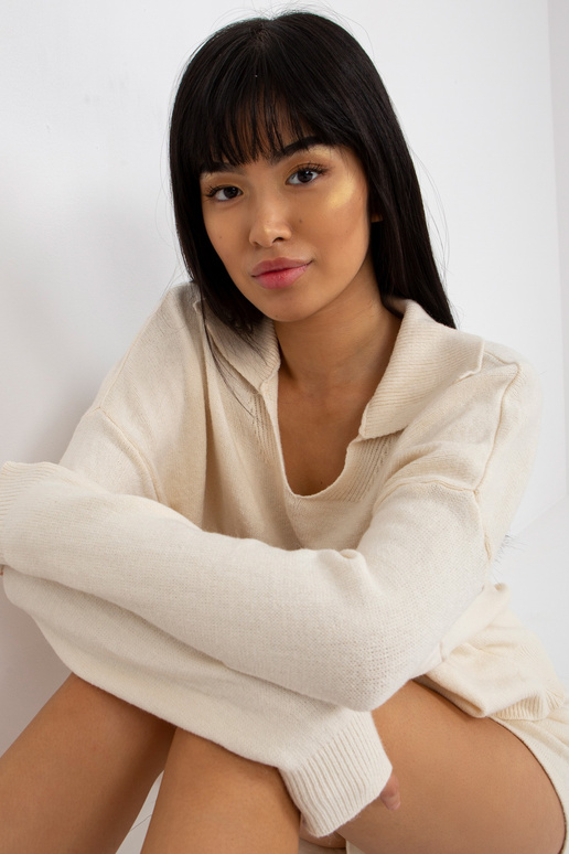 Ecru kaheosaline vabaaja kootud komplekt Ecru kaheosaline vabaaja kootud komplekt