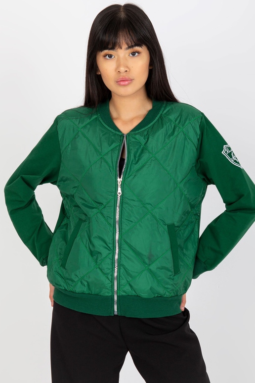 Tumeroheline tepitud taskutega bomber...