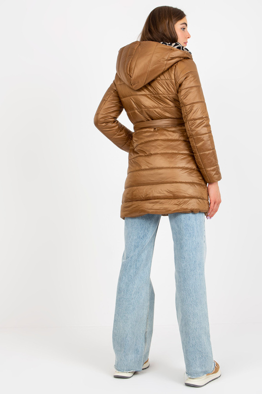 Cameli tepitud kapuutsiga üleminekujope Cameli tepitud kapuutsiga üleminekujope