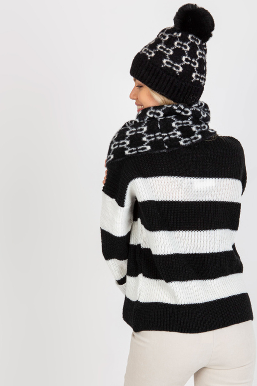 Mustvalge mustriga talvesall