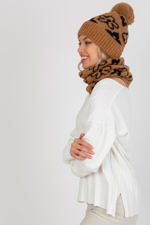 Kaameli ja musta värvi naiste...