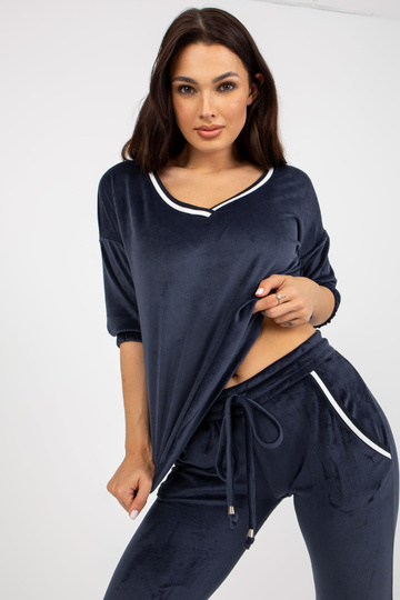 Marineblaues zweiteiliges...