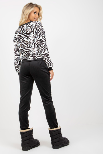 Komplekt aus weißem und... 2