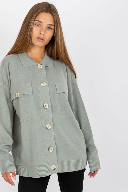 Heleroheline nööbitava kraega magusam