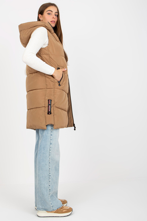 Kaameli pikk sulevest kapuutsiga Kaameli pikk sulevest kapuutsiga