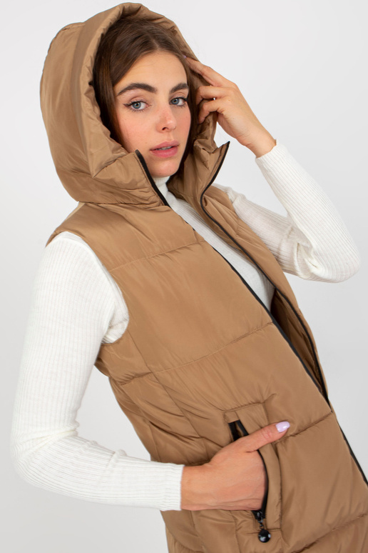 Kaameli pikk sulevest kapuutsiga Kaameli pikk sulevest kapuutsiga