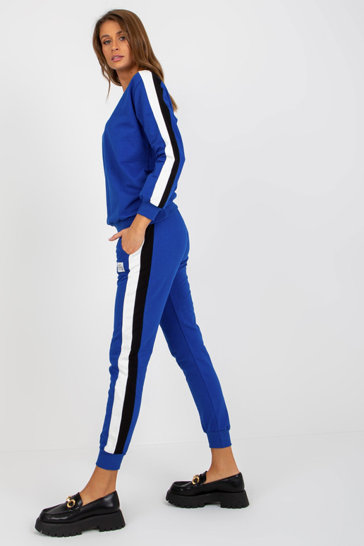 Dunkelblaues Basic... Dunkelblaues Basic...