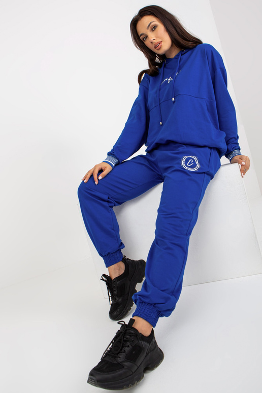 Dunkelblaues Sweatanzug-Set aus... Dunkelblaues Sweatanzug-Set aus...