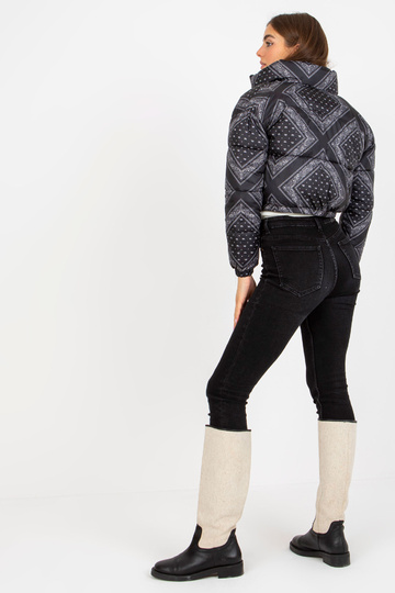 Musta mustriga tepitud...