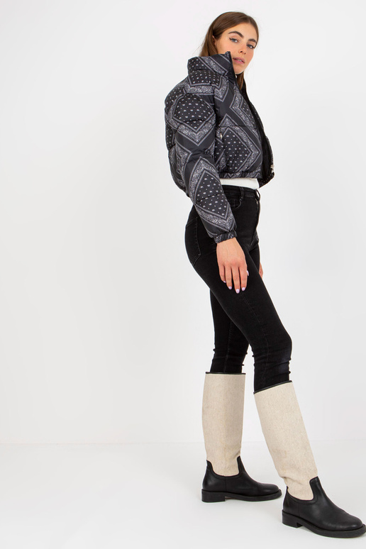 Musta mustriga tepitud lühike sulejope Musta mustriga tepitud lühike sulejope