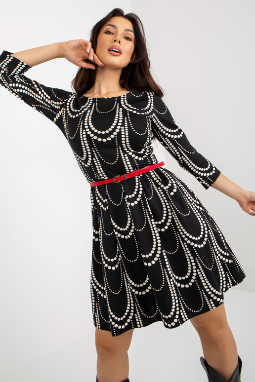 Schwarz-Weiß ausgestelltes Cocktailkleid mit Gürtel