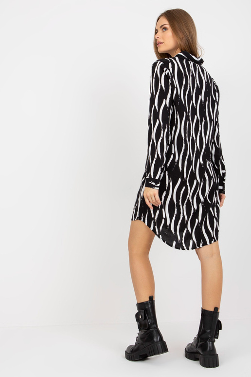 Must-valge kleit trükiga RUE PARIS Must-valge kleit trükiga RUE PARIS