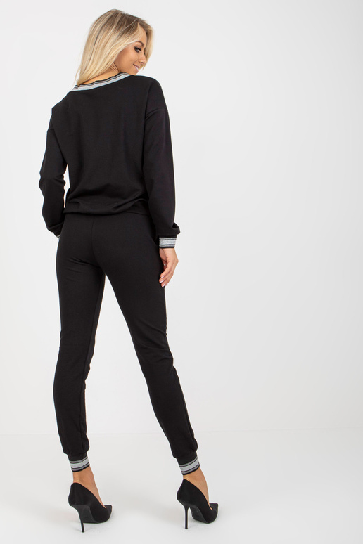 Schwarzes zweiteiliges Joggingset mit...