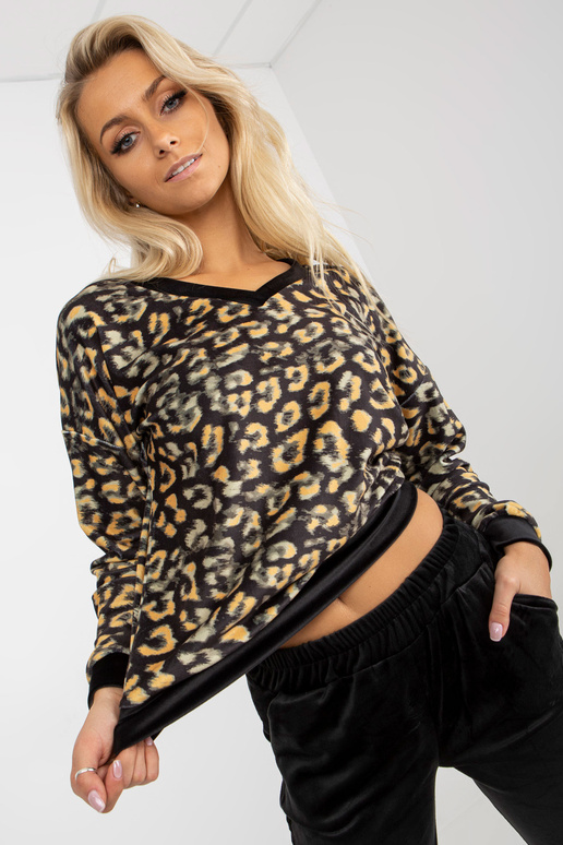 Set aus schwarzem und gelbem Velours... Set aus schwarzem und gelbem Velours...