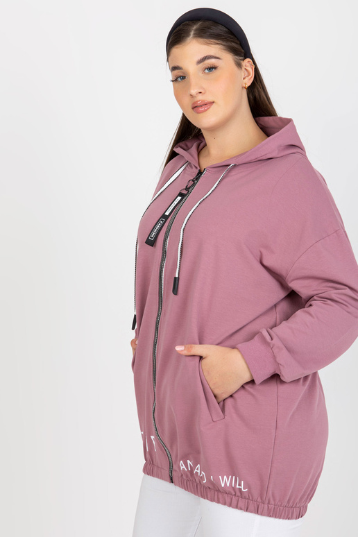 Määrdunud roosa plusssuuruses...