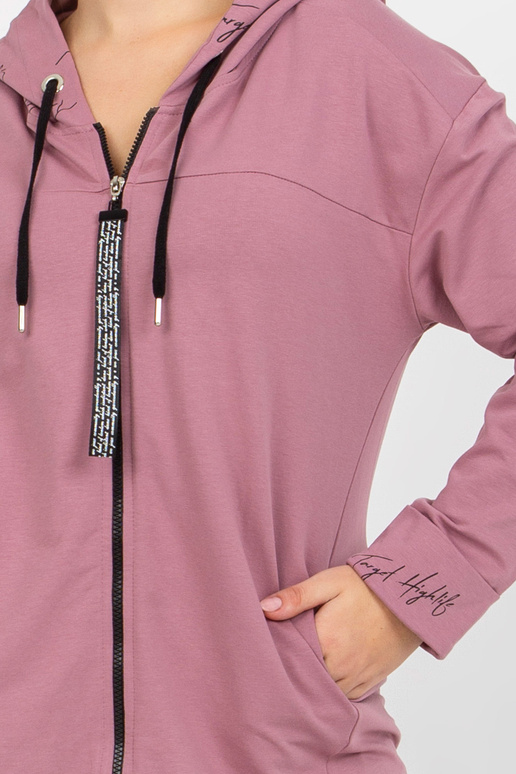 Määrdunud roosa pluss suuruses lukuga...