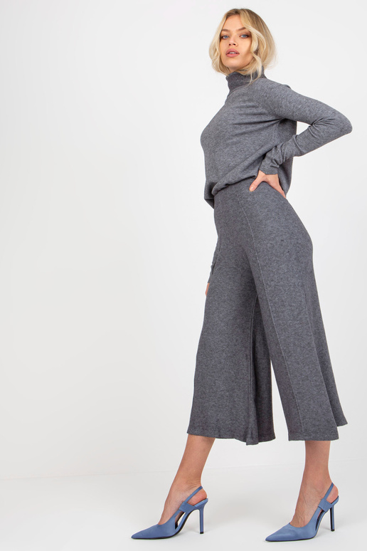 Tumehallid laiad kõrge vöökohaga...