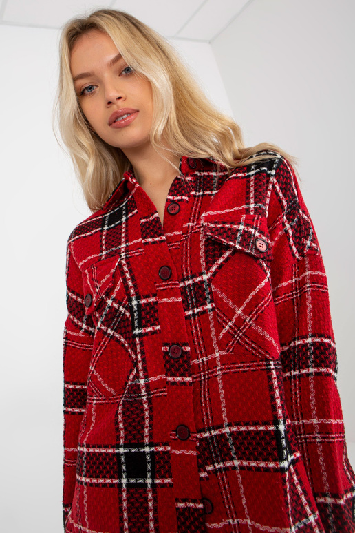 Punaseruuduline nööbiga ülesärk