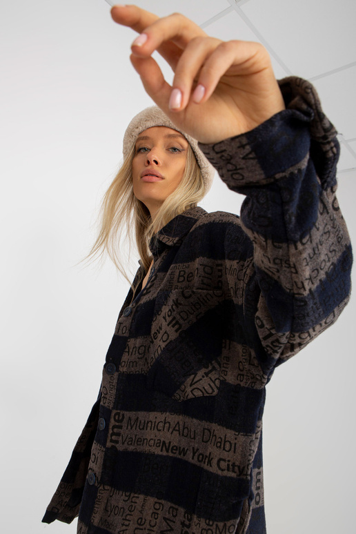 Meresinine ja tumehalli ruuduline...