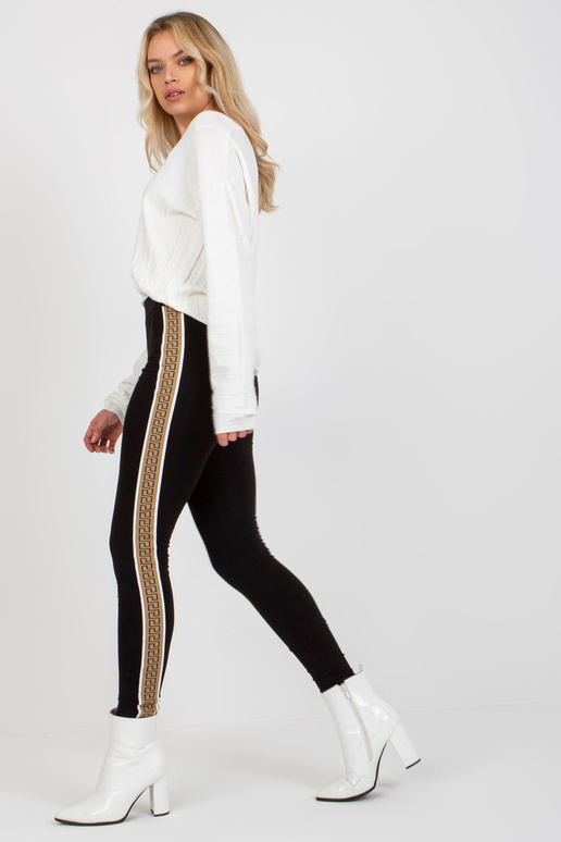 Mustad ja beežid naiste igapäevased... Mustad ja beežid naiste igapäevased...