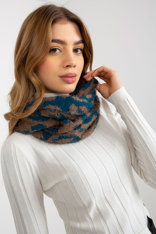 Mustrites tumebeežikas-mere talvekorsten