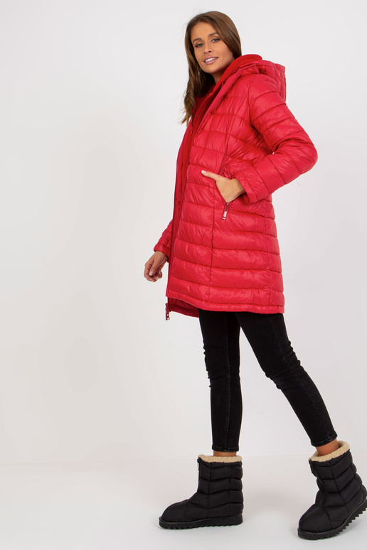 Rote doppelseitige übergangsjacke mit... Rote doppelseitige übergangsjacke mit...