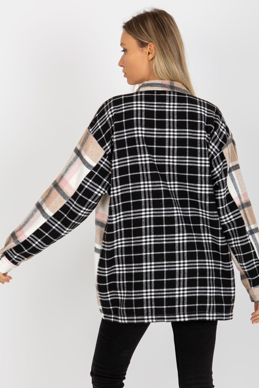 Taskute ja nööpidega ruuduline särk