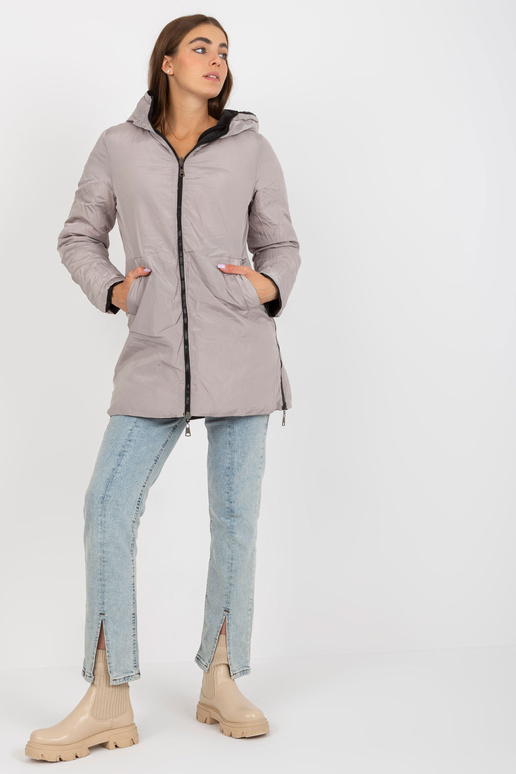 Must ja beež kahepoolne taskutega... Must ja beež kahepoolne taskutega...