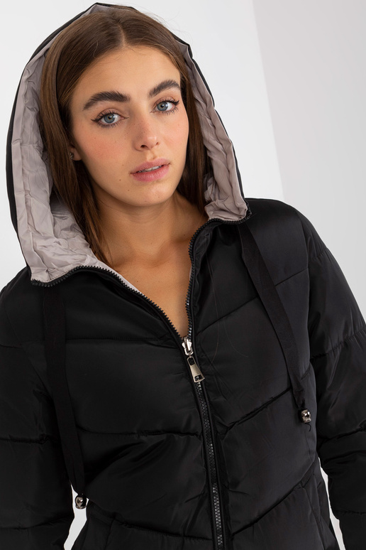 Must ja beež kahepoolne taskutega... Must ja beež kahepoolne taskutega...