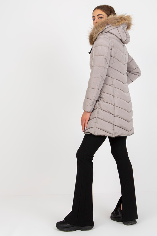 Tumebeež tepitud kapuutsiga talvejope Tumebeež tepitud kapuutsiga talvejope