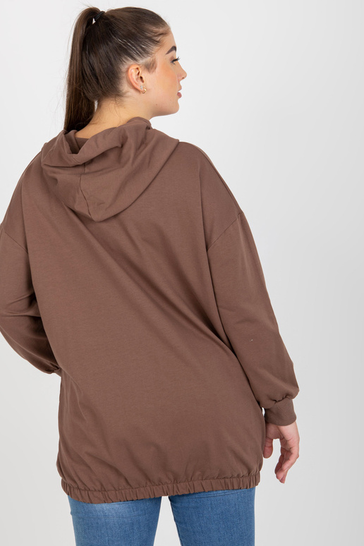 Pruun pluss-suuruses subtiitritega...