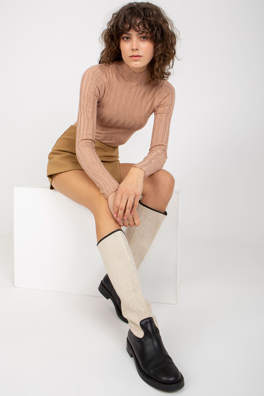 Tumebeež liibuv lühike püstkraega...