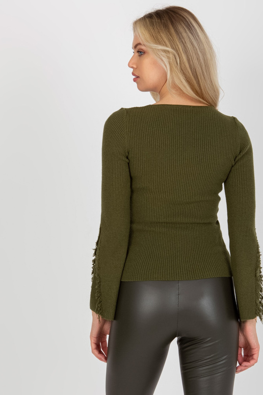 Khaki värvi soonikuga klassikaline...