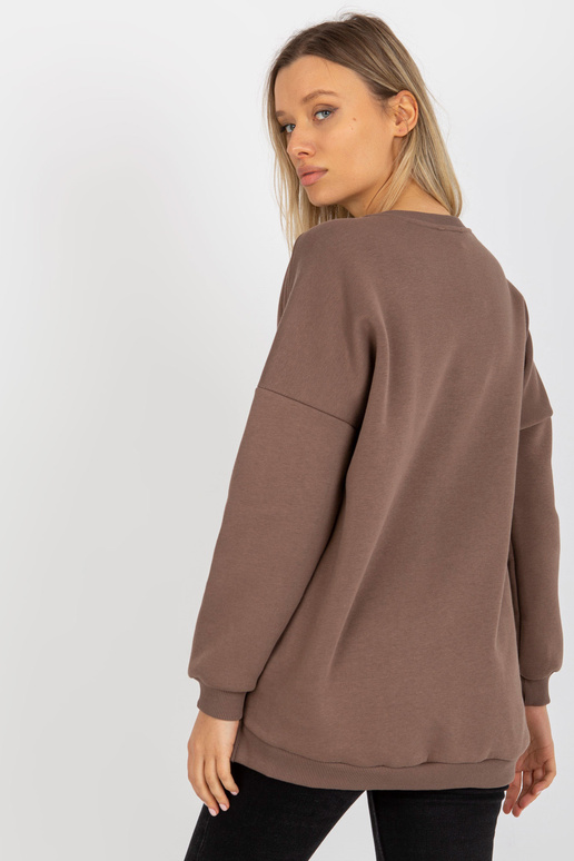 Pruun ümara kaelusega dressipluus