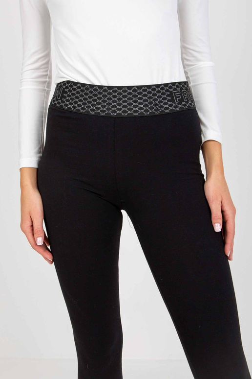 Mustad vabaaja retuusid elastse...