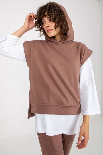 Pruun kolmeosaline vabaaja...