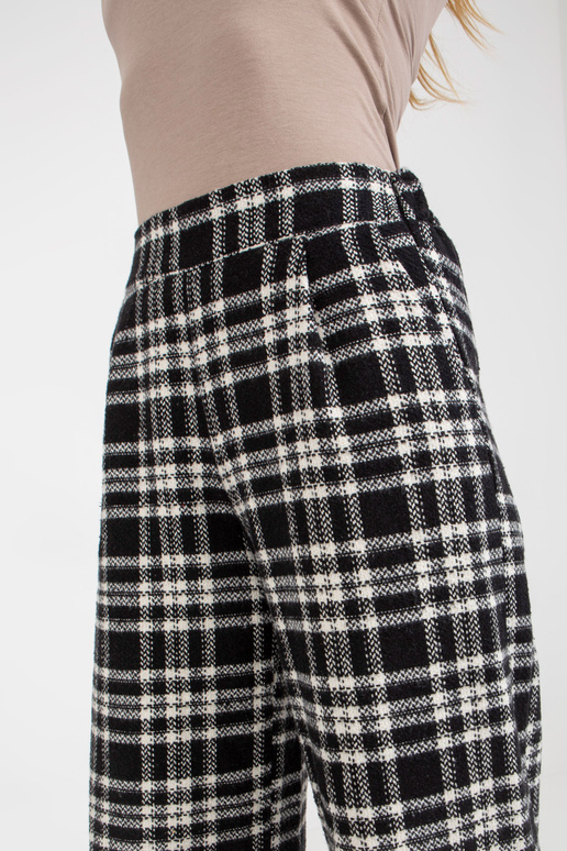 Schwarze voolik aus Wollstoff