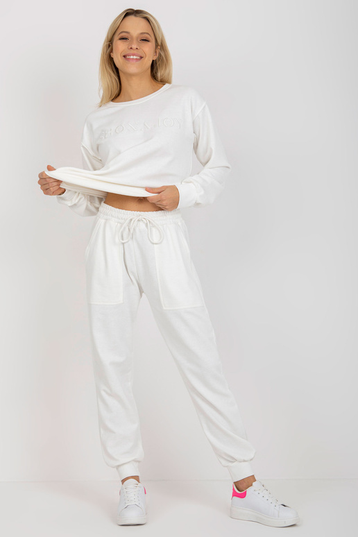 Ecru kaheosaline tikandiga... Ecru kaheosaline tikandiga...