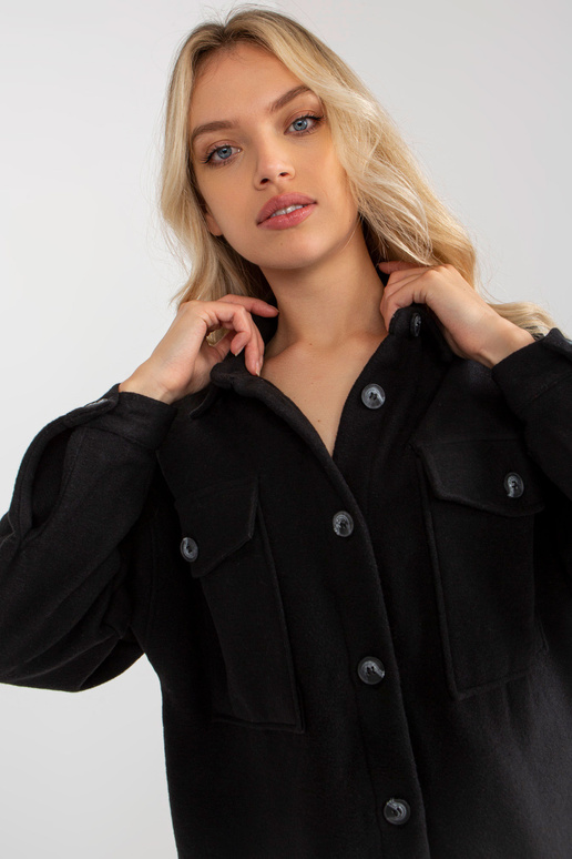 Naiste must pikkade varrukatega särk