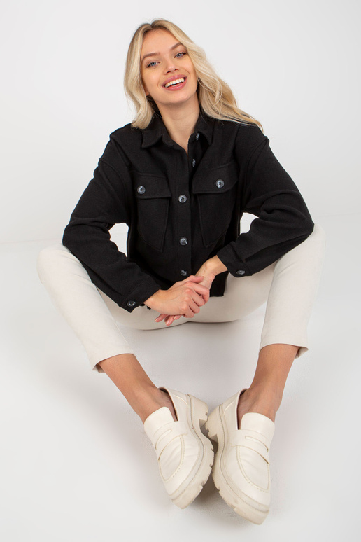 Naiste must pikkade varrukatega särk