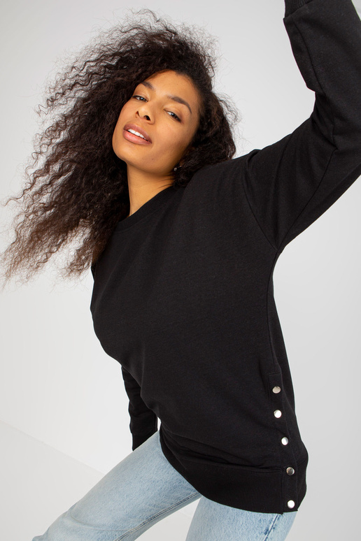 Must avar naiste kampsun ilma...