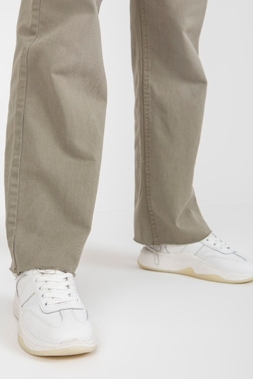 Khaki damskie spodnie jeansowe z szeroką nogawką VÄRSKE TEHTU 2