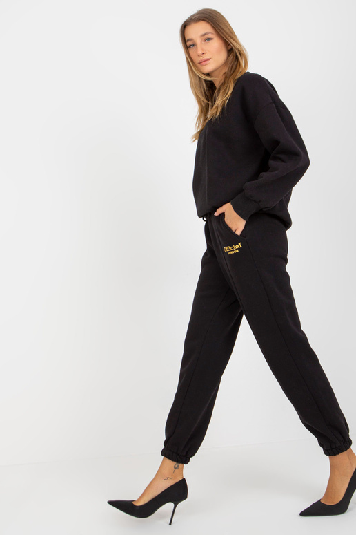 Must kaheosaline dressipluusi...