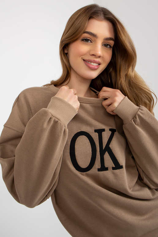 Tikanditega tumebeež lahtine...