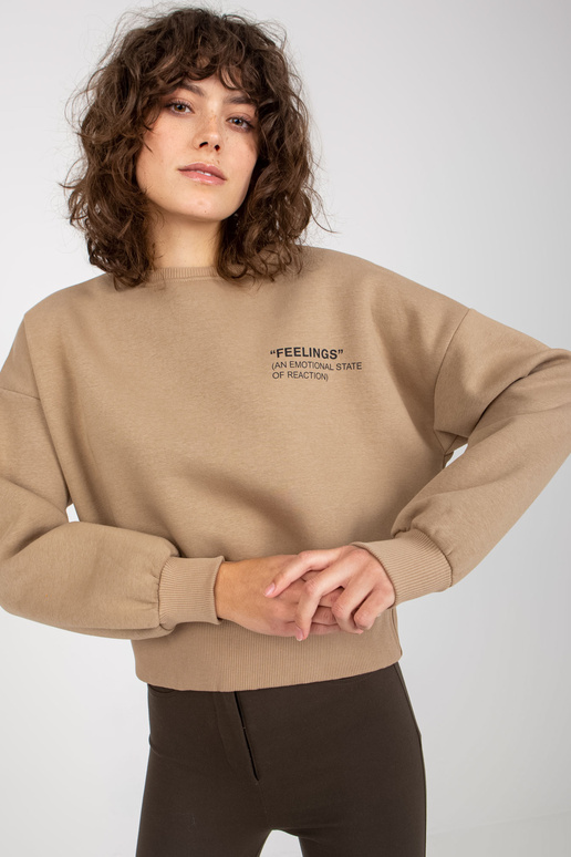 Tumebeež lühike väikese kirjaga...